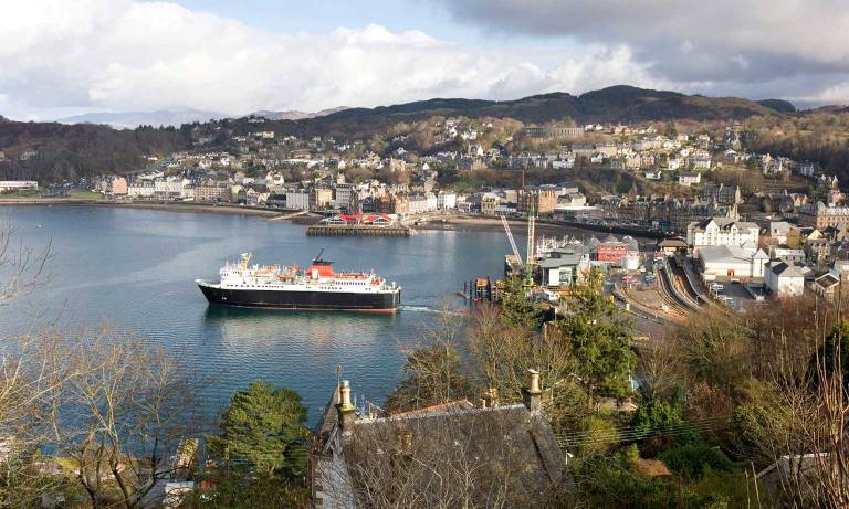 Explore Oban, the gatweay to the Hebrides and hop on a ferry to the Isle of Mull when you come to stay.